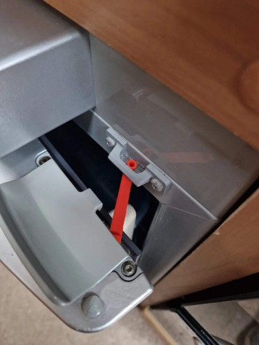 Cc3dd door vent catch - catch, (x2)